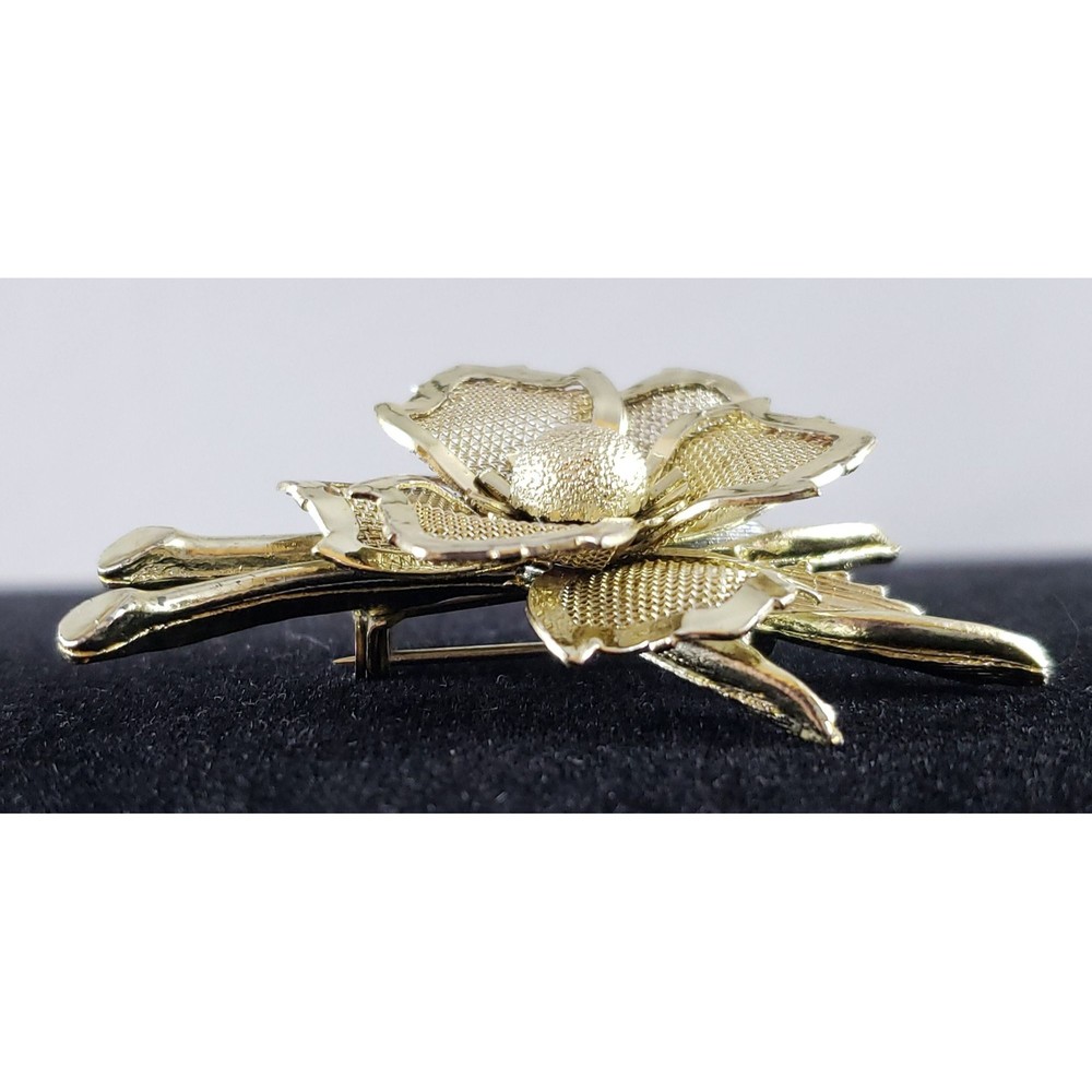 Vintage Unsigned Three Dimensional Metal Floral B… - image 2